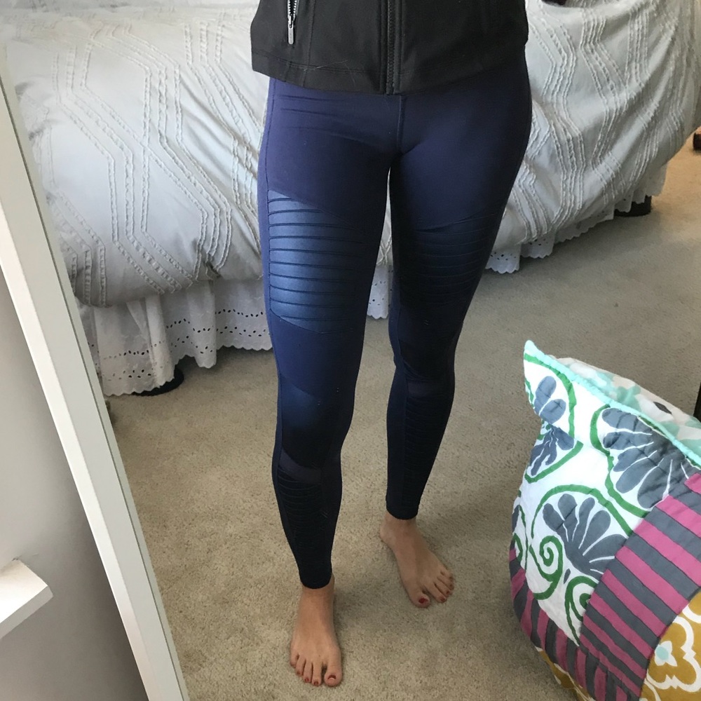 Alo Moto Legging